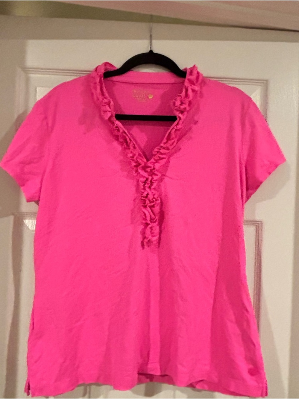 Lilly Pulitzer Hot Pink Ruffled V-Neck Short Sleeve Top XL